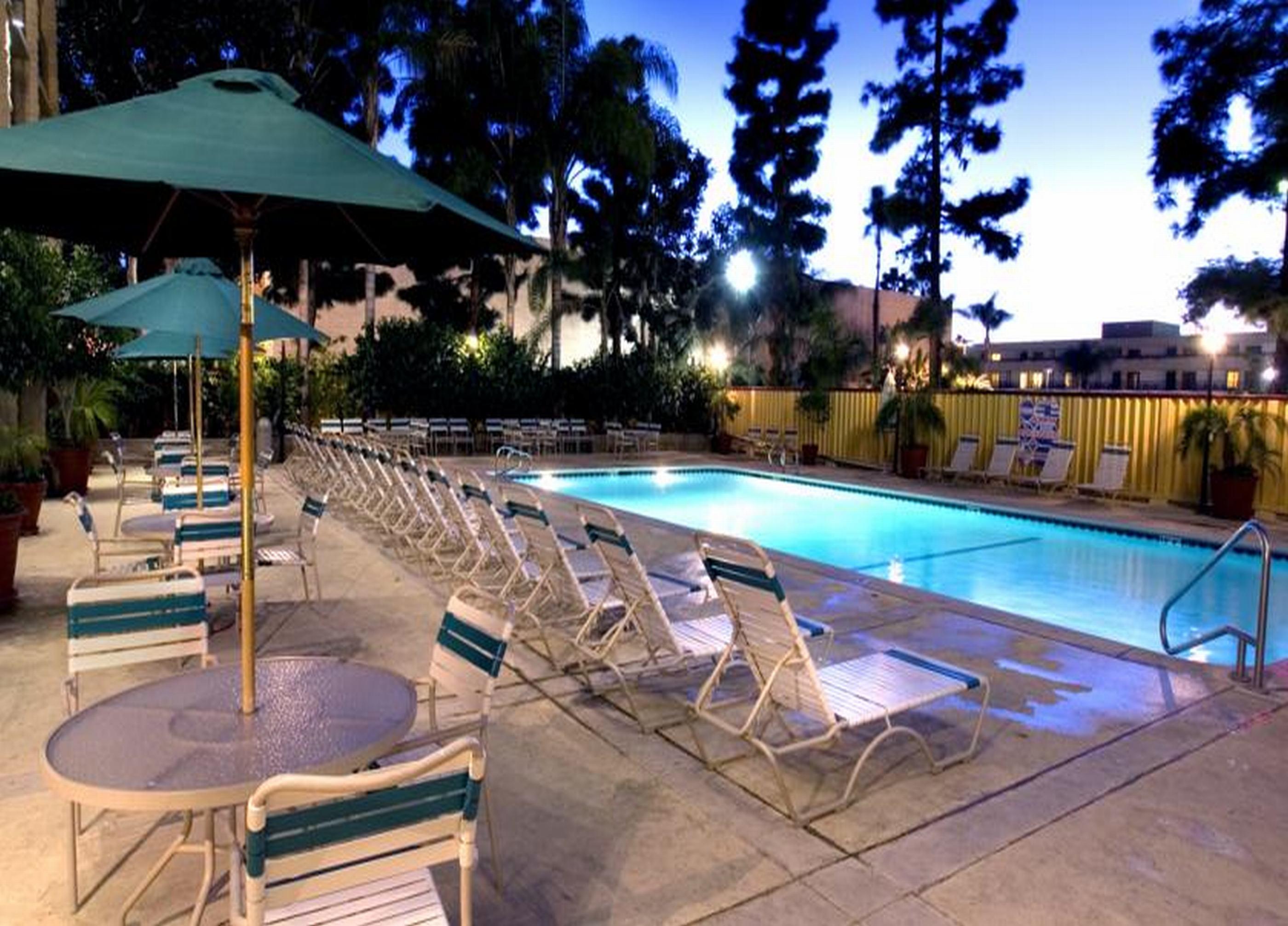 Clarion Hotel Anaheim Resort Exterior foto